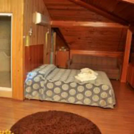 Bed & Breakfast Adapalas 3*