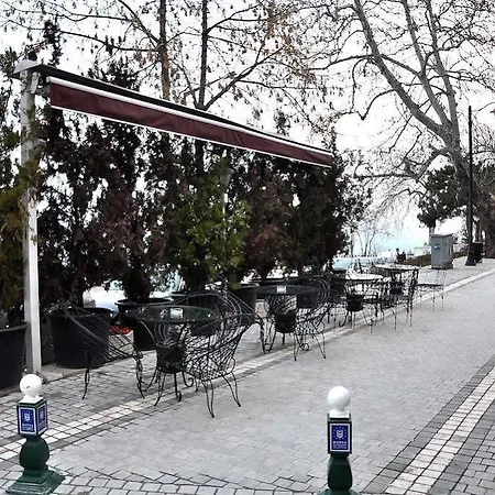 Bed & Breakfast Adapalas