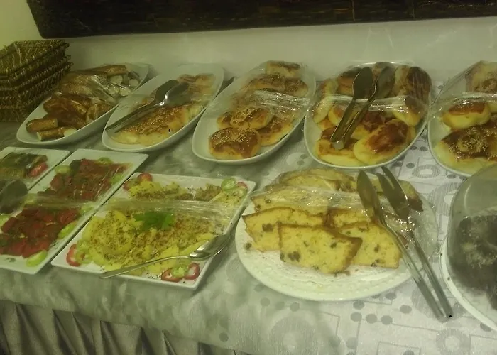 Adapalas Bed & Breakfast 3*